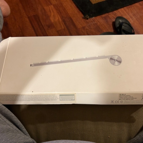 Apple wireless keyboard